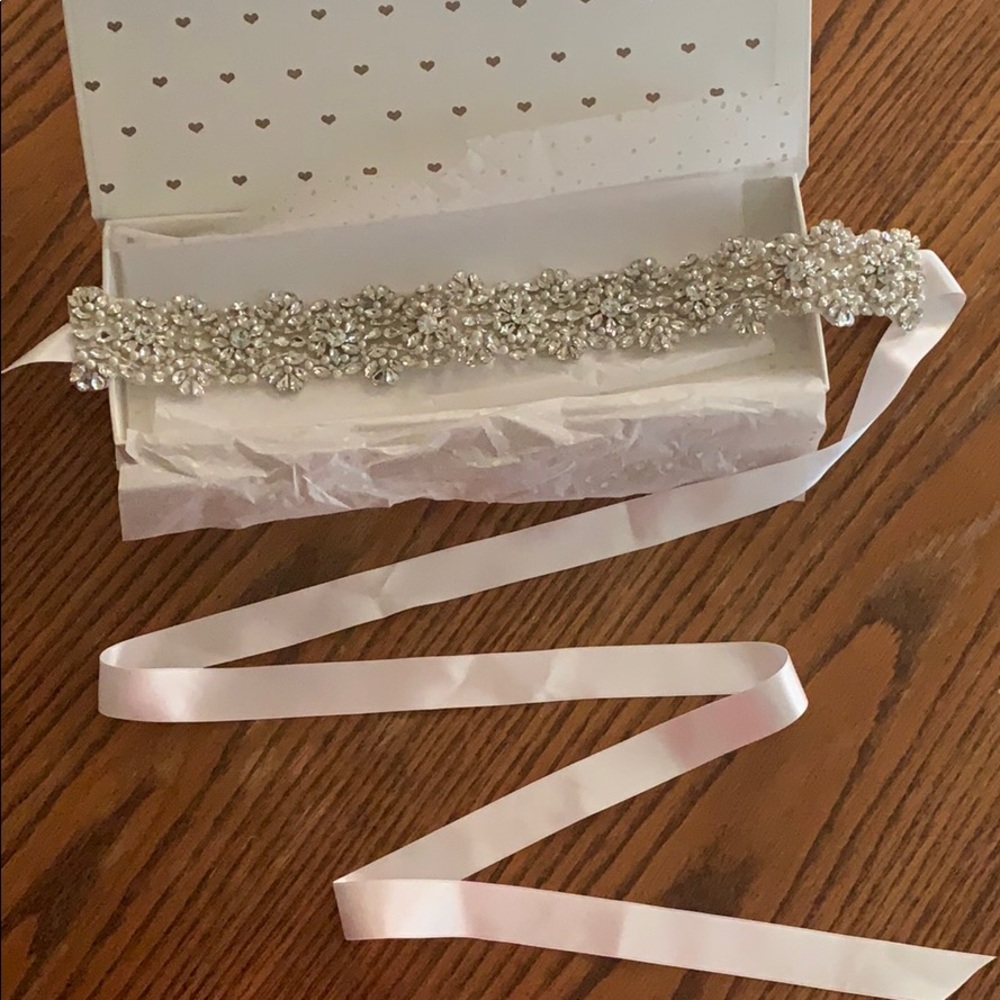 Untamed petals bridal belt